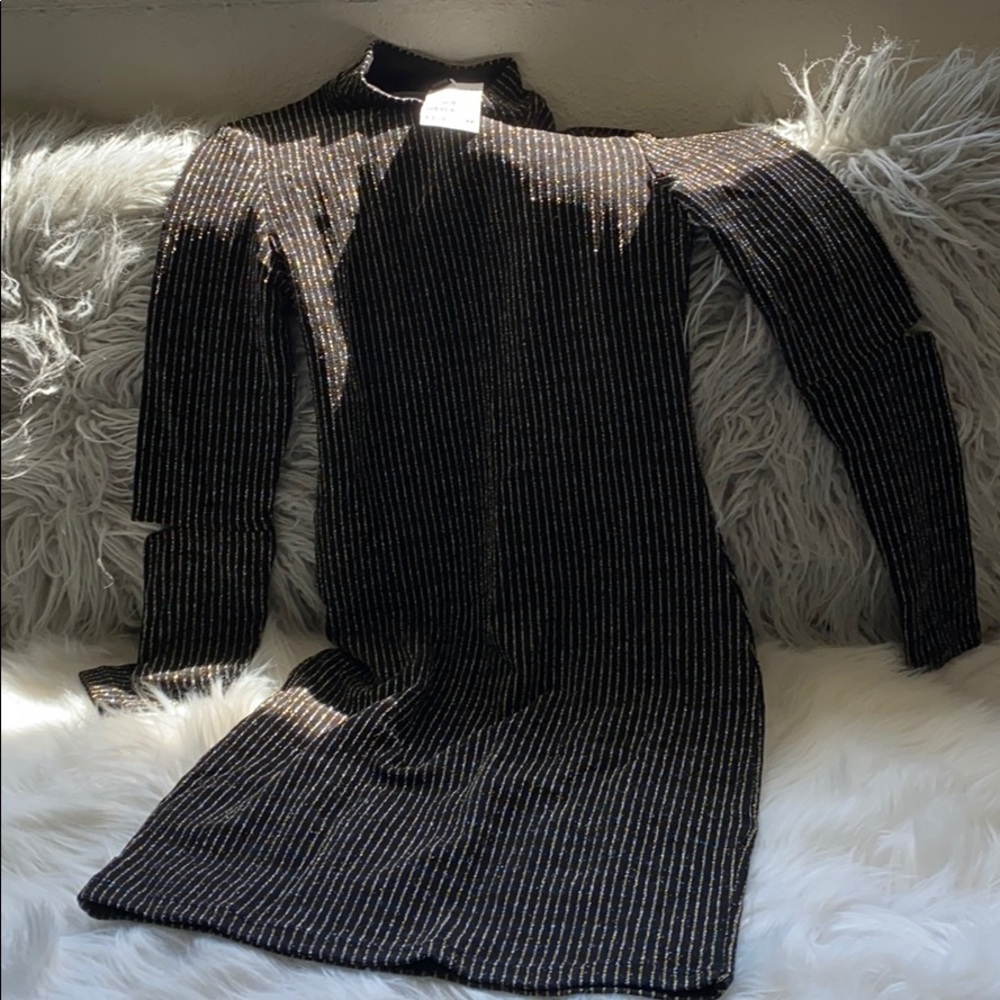 WOMEN H&M DRESS WITH TAGS